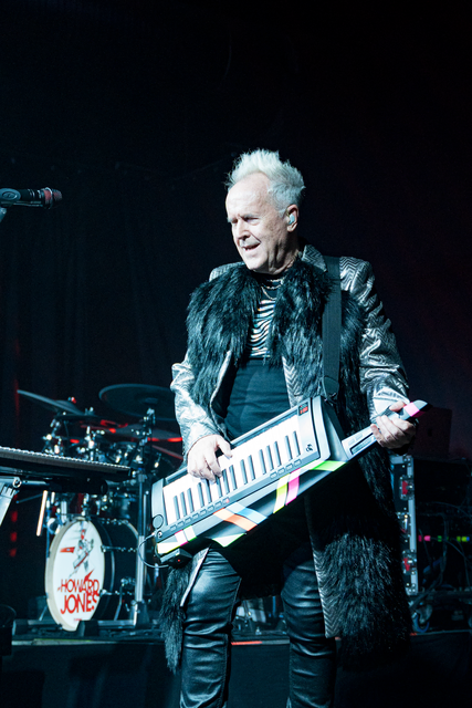 Howard Jones und seine Tour 2025 - Wir erlebten einen fantastischen Tourstart des 1980er Synth-Pop-Künstlers Howard Jones im Spectrum Club Augsburg | Foto: FSeventfoto