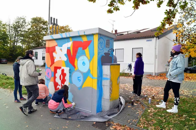 Die Gestaltung der Technikerhäuschen ist für Groß und Klein ein wahres Vergnügen. | Foto: swa/Thomas Hosemann