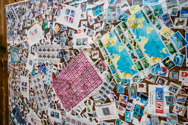 Siegfried "Sigi" Hartl († 28.10.2023) -  Der engagierte Landschaftsmaler hinterlässt eine beachtliche Sammlung seiner Werke. Hier eine sehenswerte Briefmarken-Collage | Foto: FSeventfoto