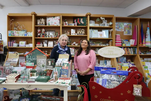Die neue Inhaberin Natascha Singh-Biyikli (rechts) und ihre Vorgängerin Gerda Drüssler freuen sich auf Ihren Besuch. | Foto: Florian Handl