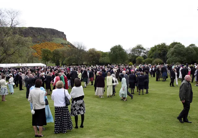 8000 Einladung werden versendet