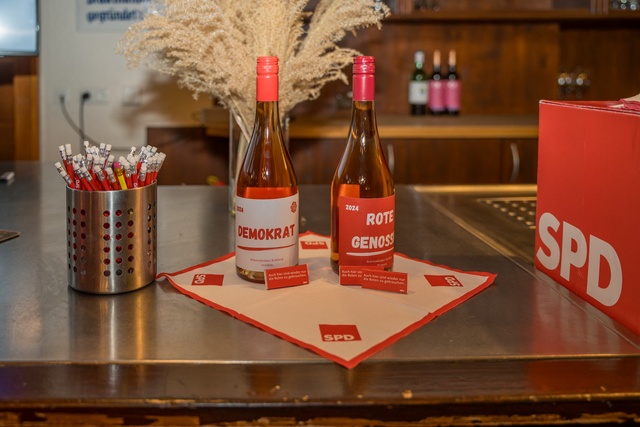 Am vergangenen Wochenende fand im Saal der Friedberger Gaststätte Zieglerbräu die Nominierungsveranstaltung der SPD Friedberg und Ottmaring statt. Ziel des Abends war es, die Kandidatinnen und Kandidaten für die kommende Wahlperiode der Kommunalwahl 2026 offiziell aufzustellen. | Foto: FSeventfoto