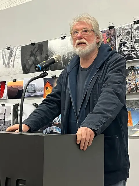 Prof. Rolf Nobel eröffnet die Ausstellung