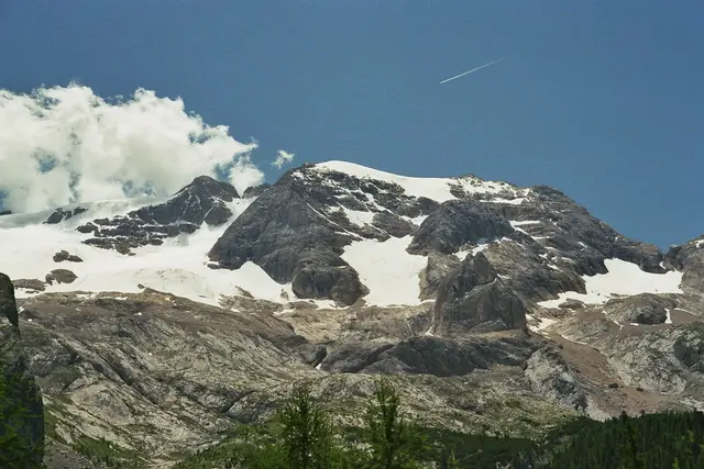 Vor drei Jahren fanden an der Marmolato unter abrutschenden Schneemassen 11 Menschen den Tod. | Foto: Kurt Wolter