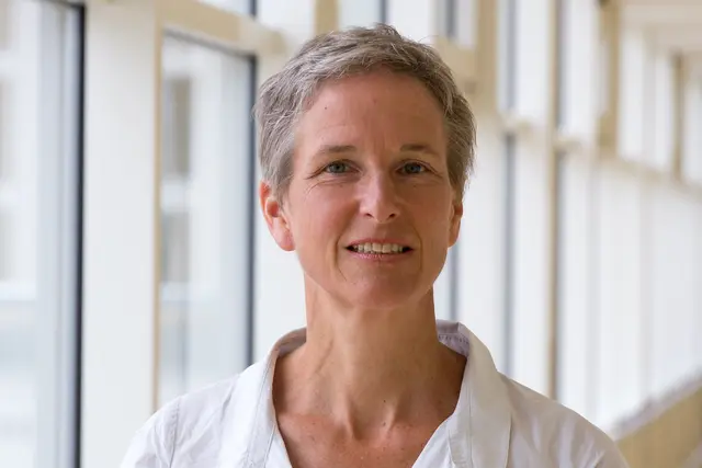 Je älter man wird, desto höher ist das Risiko für einen Herzinfarkt. Aber man kann auch vorbeugen. Dr. von der Mülbe, Leitende Oberärztin der Kardiologie an den Wertachkliniken, erklärt am 12. November um 19.30 Uhr im Ferdinand-Wagner-Saal Schwabmünchen, Fuggerstraße 20, warum es wichtig ist, die Begleiterkrankungen einer koronaren Herzerkrankung frühzeitig zu erkennen und zu behandeln. Und sie sagt, was man sonst noch tun kann, um das persönliche Herzinfarkt-Risiko zu reduzieren. | Foto: Doris Wiedemann