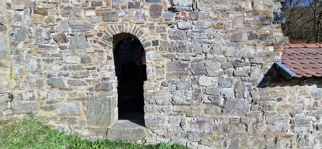 Burgruine Hatzfeld im Herbst