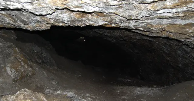 Auch um die großräumige Jettenhöhle bei Düna am Harz spinnt sich eine Sage. | Foto: Kurt Wolter
