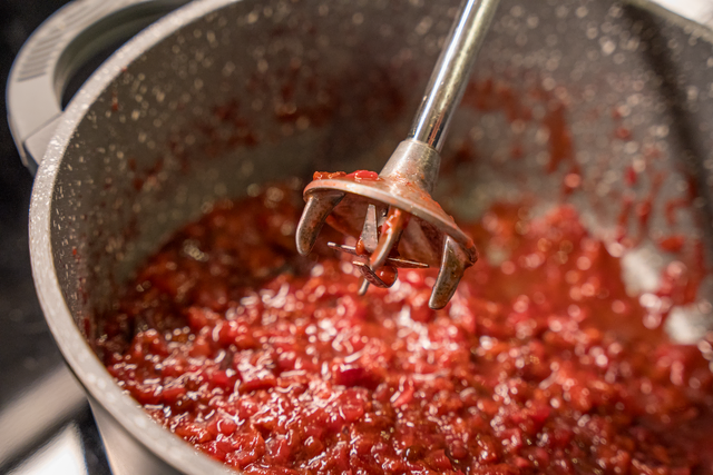 Sabinas Kochstudio: Zwetschgen-Ketchup | Foto: FSeventfoto