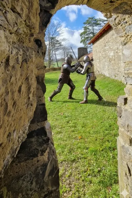 Burgruine Hatzfeld - Ritter KI-generiert