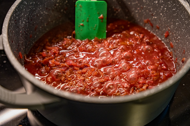 Sabinas Kochstudio: Zwetschgen-Ketchup | Foto: FSeventfoto