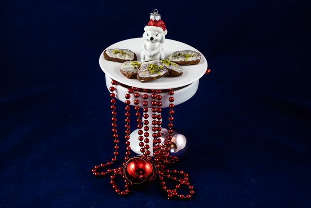 Sabinas Kochstudio: Butterbrot-Plätzchen - Im Kochstudio von Sabina Scherer ist wieder eine gute Idee für die weihnachtlichen Backstuben entstanden.﻿ | Foto: FSeventfoto