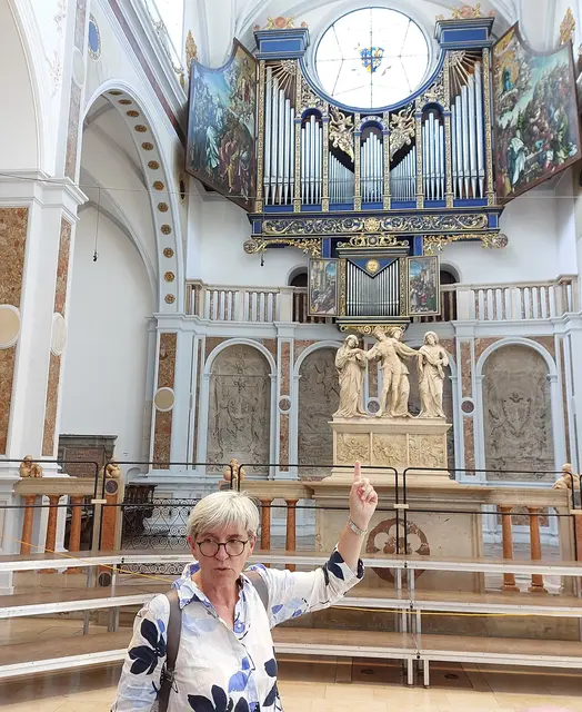Fachkundige Führung durch unsere Vorsitzende, Frau Zillner