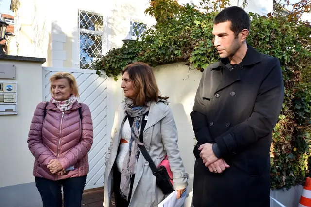 Verlegung des Stolpersteins für Dunia Schwarzmann