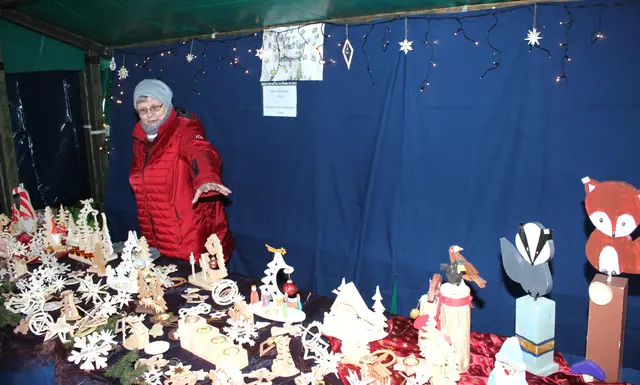 Holzarbeiten sind ein gefragter Geschenkartikel zum Weihnachtsfest. | Foto: Peter Heider