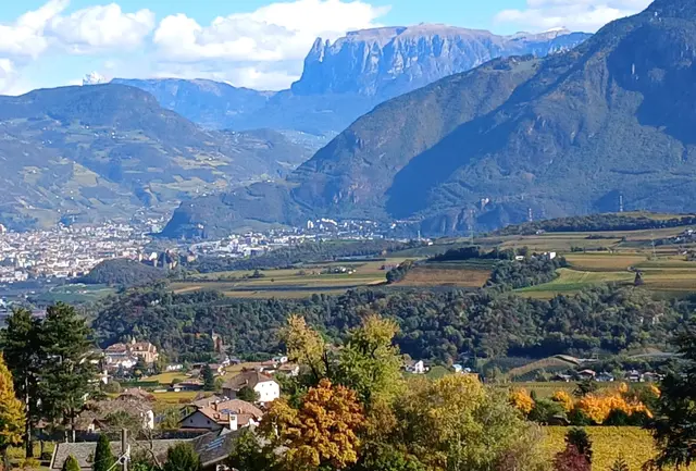 Der Schlern neben der Seiseralm lädt zu Wanderungen ein. | Foto: Peter Heider