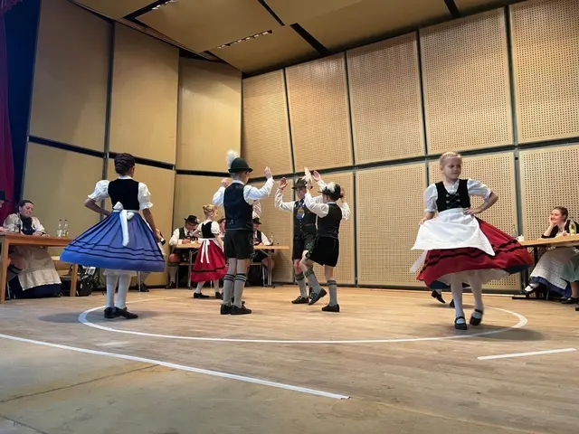 Gemeinschaftsgruppe mit dem Trachtenverein Lechhausen