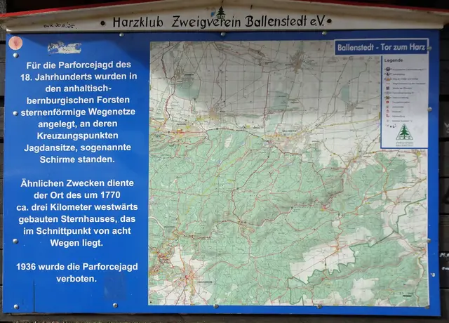 Informationstafel am Schirm