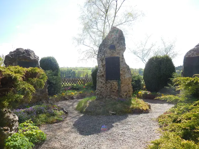 Die Klosterruine mit dem Friedhof von Ober-Werbe (05.05.2016). | Foto: M. A.