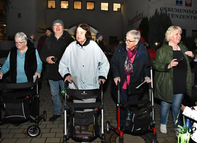 Gemeinsames Singen mit den Senioren vom Ansgarhaus