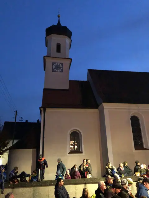 Foto: Viele Besucher feierten mit.