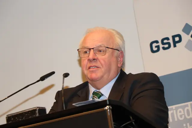 Max Erdmann. beim 9. Augsburger Sicherheitsdialog | Foto: Marianne Stenglein