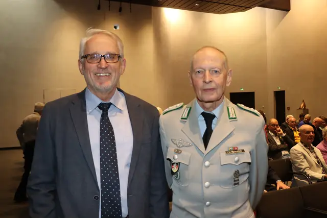 links Carlo Georg Schnell Sektionsleiter Koblenz / Obert a.D. neben Dr.Wolfgang Bockhold Rotary Club Friedberg | Foto: Marianne Stenglein