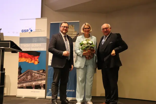 Blumen für Frau Weber von Matthias Fink und Dietmar Paun | Foto: Marianne Stenglein