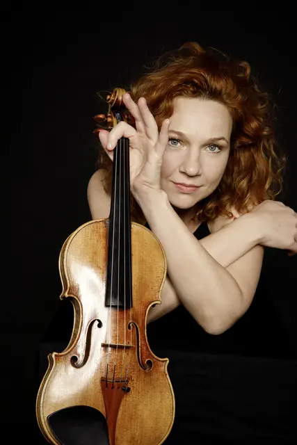 Die erfolgreiche Violinistin Sophie Heinrich ist ein gern gesehener Gast bei den Konzerten im "Friedberger Advent" | Foto: Markus Morianz