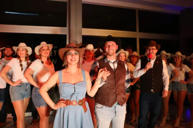 Prinzessin Selina I. (Salvati) und Prinz Matthias II. (Meier)