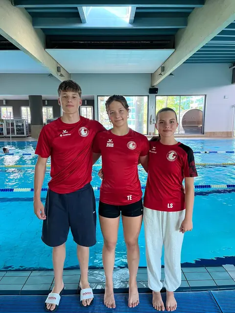 Wir sind stolz auf Nico Brunner, Tamara Eicher und Leonie Scheurer.
Herzlichen Glückwunsch zur Nominierung!