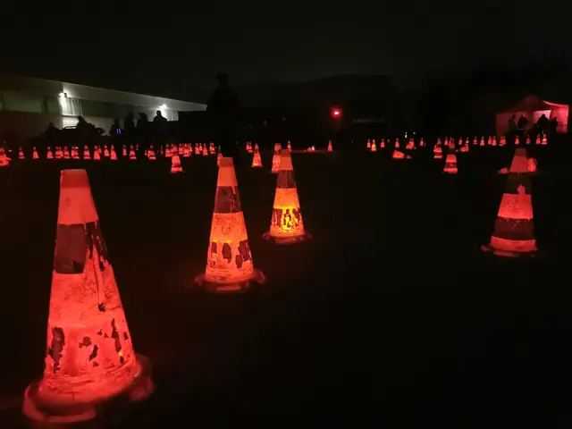 Eidrucksvoll beleuchtet war der Parcour | Foto: Tanja de la Vigne