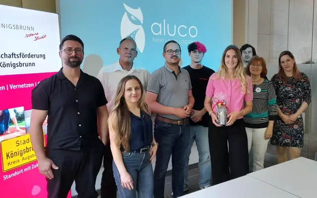 Wirtschaftsförderer Michael Vogt (vierter von links) mit Teilnehmerinnen und Teilnehmern des Gründungsnetzwerks. | Foto: Wolfgang Niederzoll