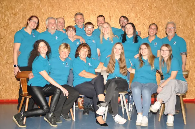 Die Theatergruppe der Sportfreunde Bachern freut sich auf Ihren Besuch | Foto: Richard Wittkopf