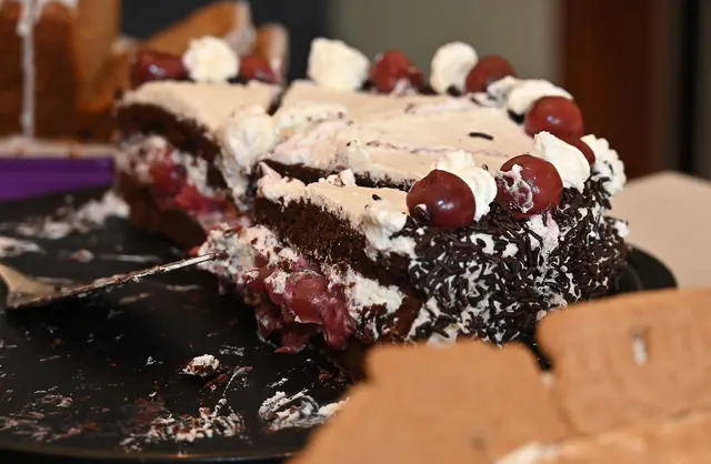 Da fiel die Wahl schwer: bei leckeren Torten und Kuchen musste niemand hungern