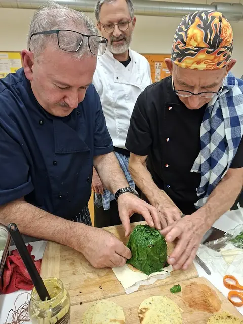 Der Spinatmantel ist schon einmal fertig, | Foto: Otto Killensberger