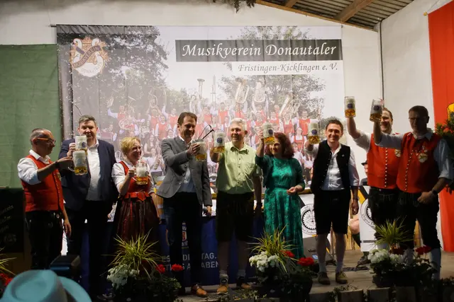 Bieranstich beim Jubiläumsfest | Foto: Musikverein Donautaler e.V.
