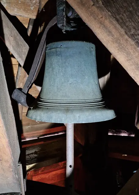 Weifenbach 1836
Gießer            Bockenem            Nach Humpert   Nach Rinker
Jahr                     1981 ?
Durchmesser     34 cm    
Höhe                   30 cm
Gewicht                                               23 kg                     26 kg                
Ton                        g``                            d``                           cis``

J.F.WEULE BOCKENEM

