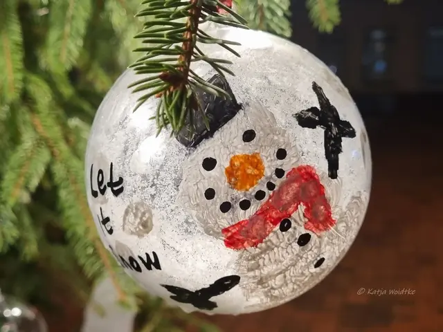 Adventszauber in Kaltenweide (Foto: Katja Woidtke)

Es ist "angeleuchtet" | Foto: Katja Woidtke