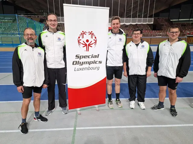 Werner Wiedemann, Daniel Weinert, Markus Protte, Daniel Wetzstein und Etienne Wiedemann bei den Leichtathletik Hallenmeisterschaften von Special Olympics in Luxemburg | Foto: SG-Handicap Nördlingen
