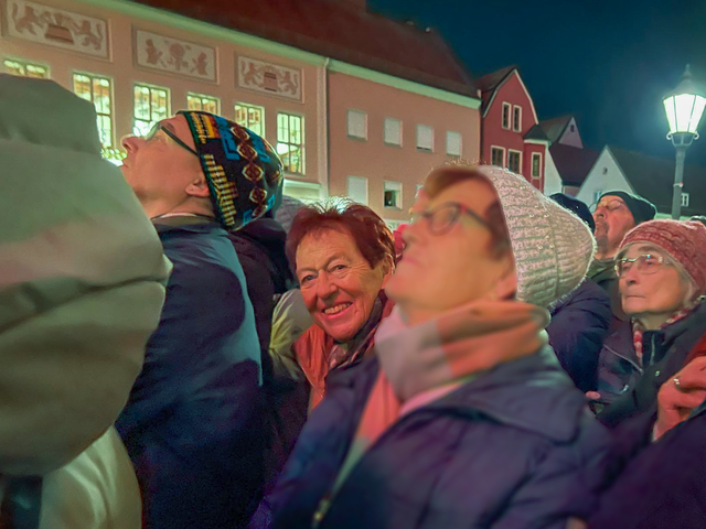 Friedberger Advent 2025 - Feuerwerk beim Rathaus zur "Nacht der Sterne" | Foto: FSeventfoto