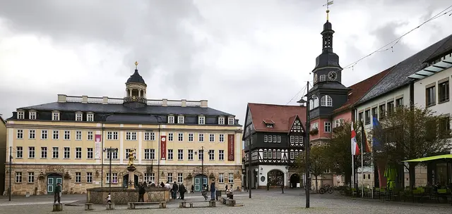Das Stadtschloss am Markt beherbergt das Thüringer Museum. | Foto: Shima Mahi