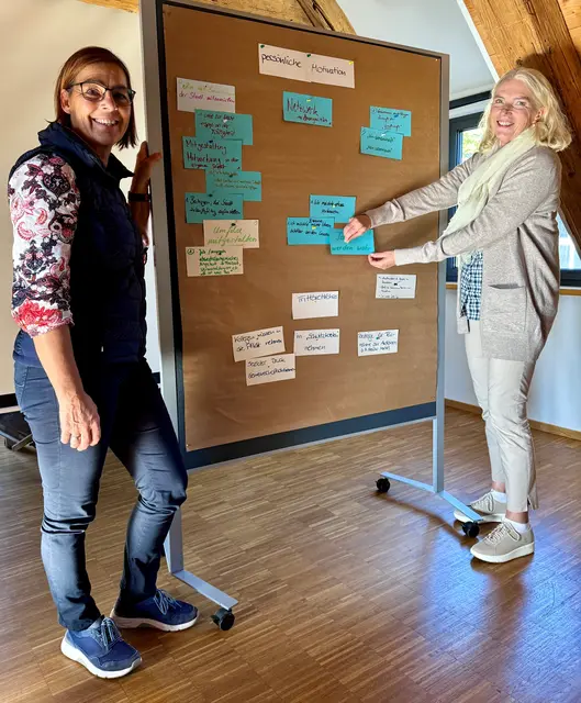 Aktiv-Ring Geschäftsführerin Renate Mayer und Ines Bobinger (Stabsstelle Standortmarketing / Wirtschaftsförderung der Stadt Friedberg) standen myheimat im großen Jahrbuch-Interview Rede und Antwort | Foto: privat