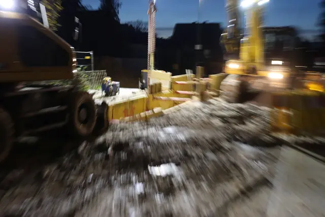 Ein zufällig ausgelöstes Bild zeigt eine künstlerische Version der Baustelle in Rodheim.