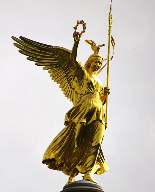 "Goldelse" auf der Siegessäule in Berlin