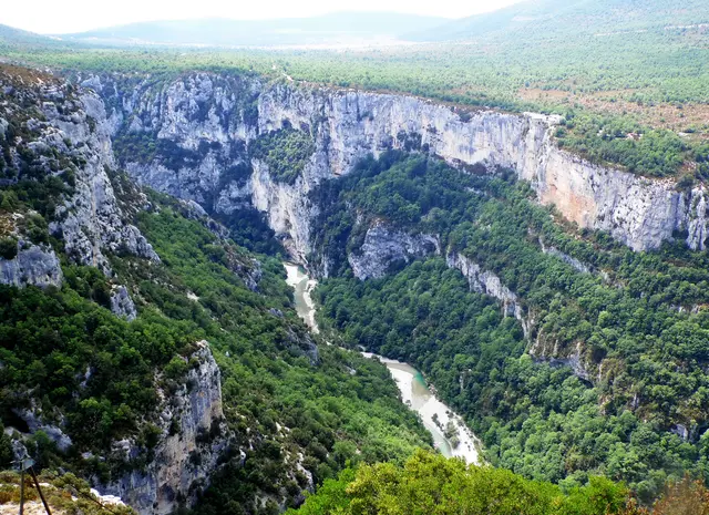 Der Fluss Verdon in den Ausläufern der südwestlichen Alpen hat einen riesigen Canyon geschaffen.  | Foto: Kurt Wolter