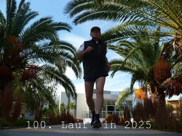 Start vor dem Hotel in Port El Kantaoui zum 100. Lauf in 2025.
