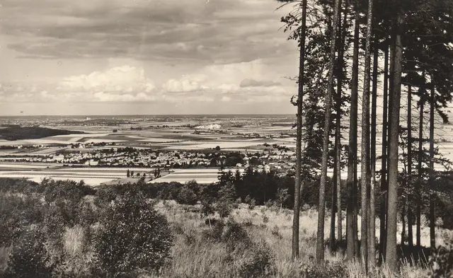 Bild aus dem Deister und auf Wennigsen bei Müllers Höh um 1960 | Foto: Winfried Gehrke