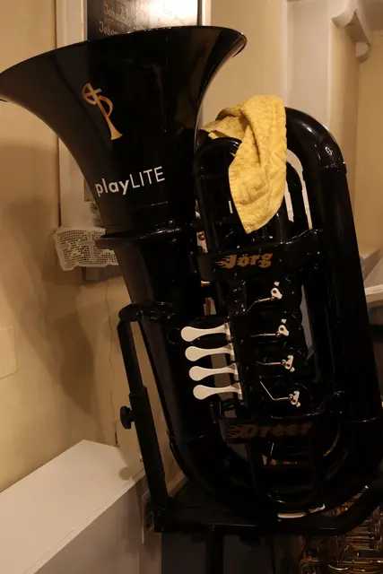 Da drin hat sich der Grinch versteckt - wahrscheinlich wollte er nur einen guten Platz zum Mithören haben.