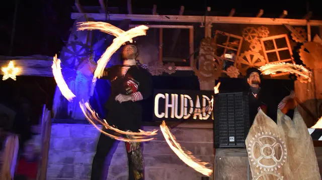 Feuer-Show an der Leine