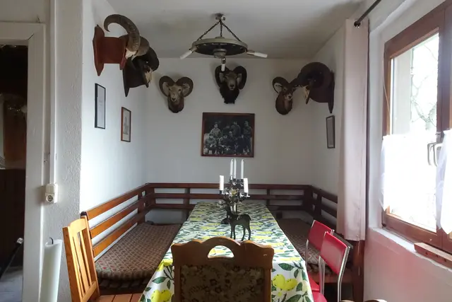 Blick in die Jagdhütte